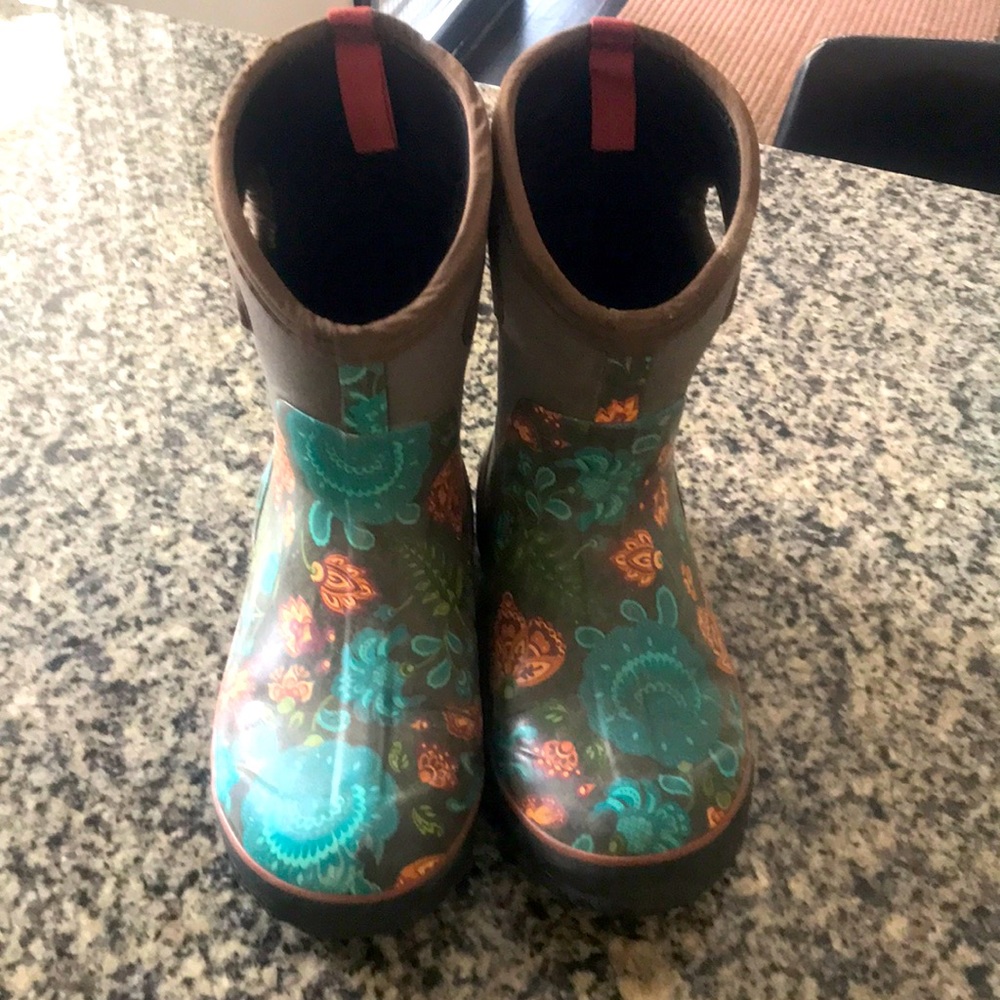 Woman’s bogs